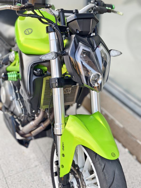 二手贝纳利蓝宝龙 BN302S