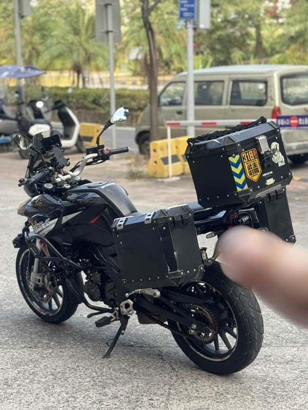 二手贝纳利金鹏 TRK251