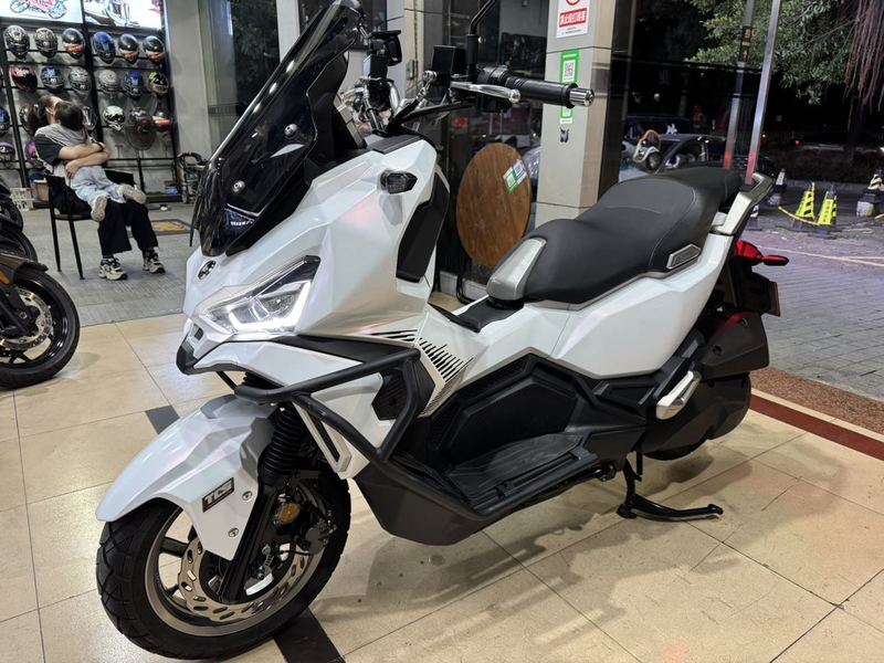 二手三阳哈士奇 Husky ADV150