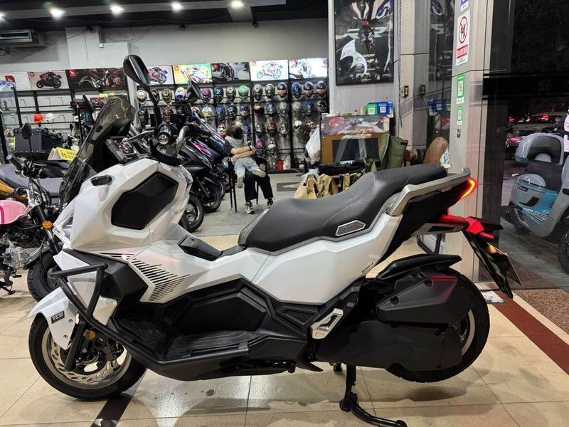 二手三阳哈士奇 Husky ADV150