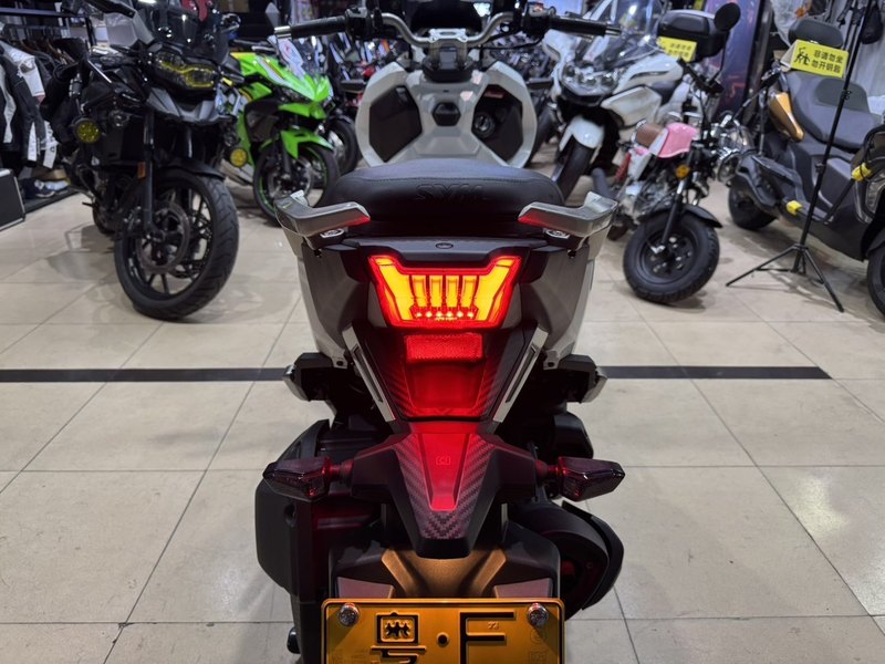 二手三阳哈士奇 Husky ADV150