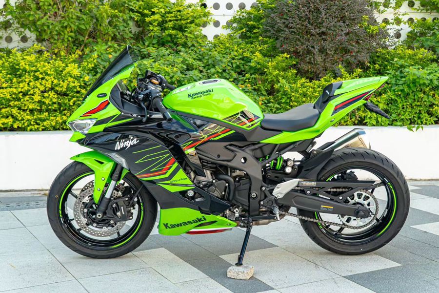 二手川崎ZX-4R