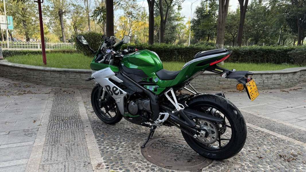 二手贝纳利龙卷风 Tornado 252R