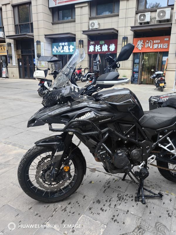 二手贝纳利金鹏 TRK502