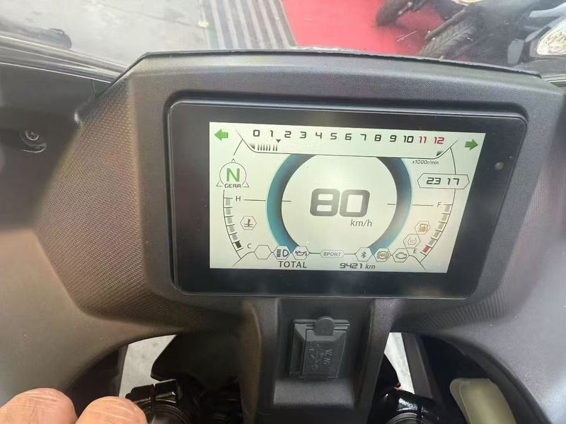 二手贝纳利龙卷风 Tornado 402R