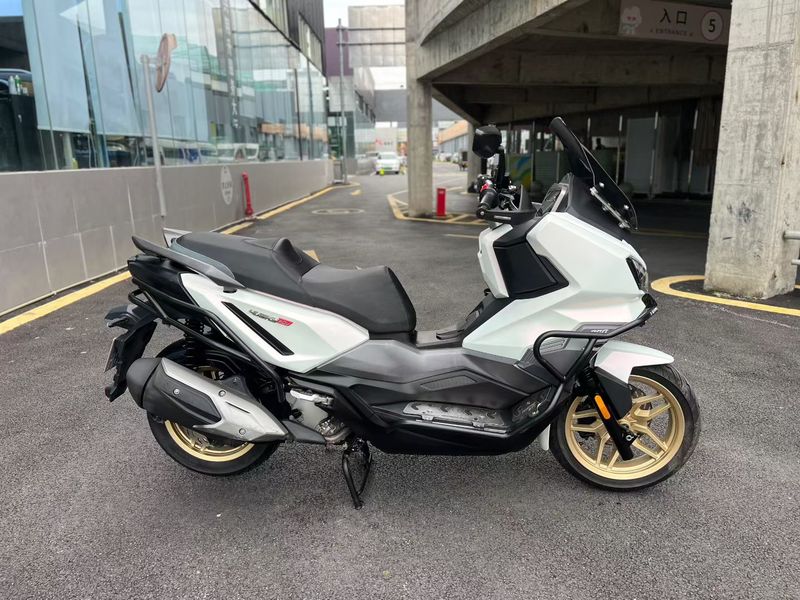 二手三阳哈士奇 Husky ADV300