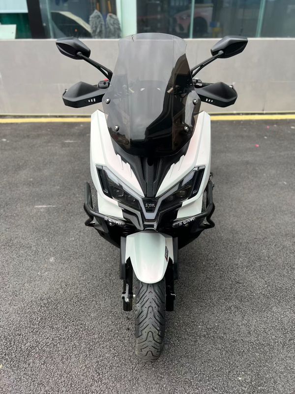 二手三阳哈士奇 Husky ADV300