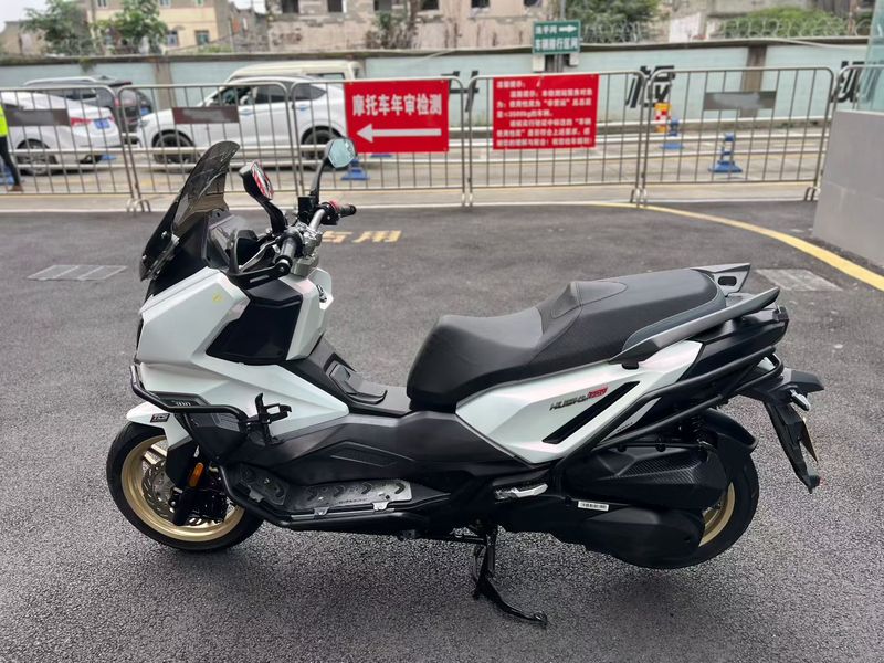 二手三阳哈士奇 Husky ADV300