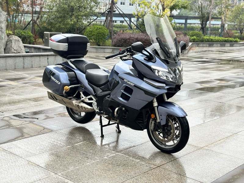 二手贝纳利1200GT