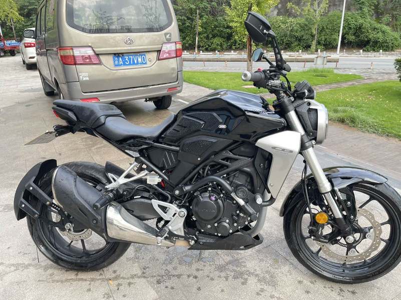 二手本田CB300R
