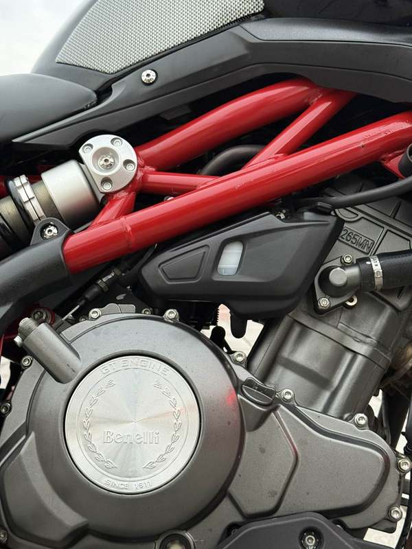 二手贝纳利蓝宝龙 BN302S