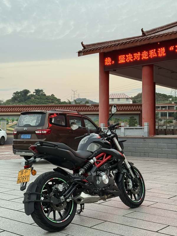 二手贝纳利蓝宝龙 BN302S