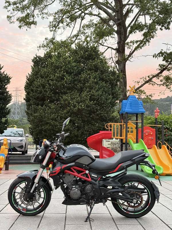 二手贝纳利蓝宝龙 BN302S