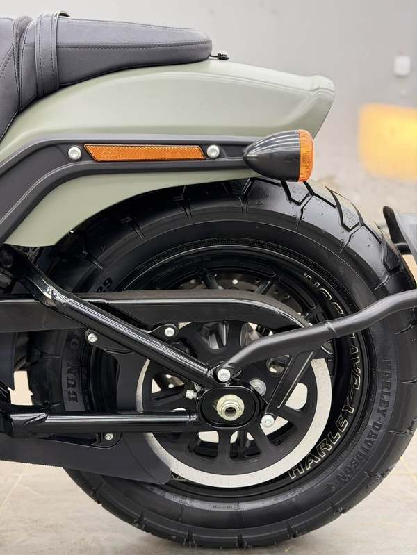 二手哈雷戴维森肥霸 Fat Bob