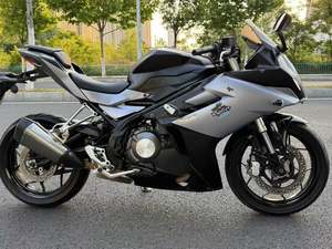 二手贝纳利龙卷风 Tornado 252R