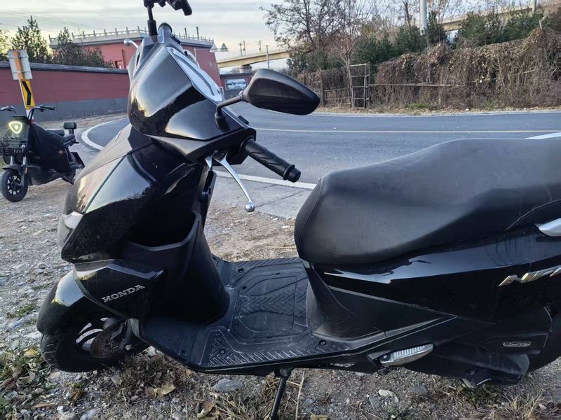 二手五羊本田NPF125