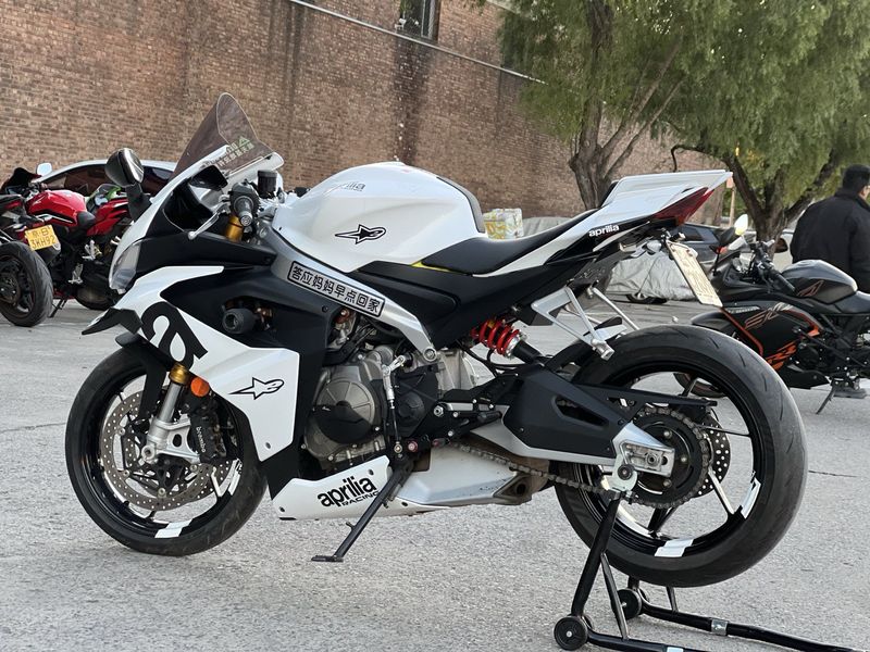 二手阿普利亚RS 660 