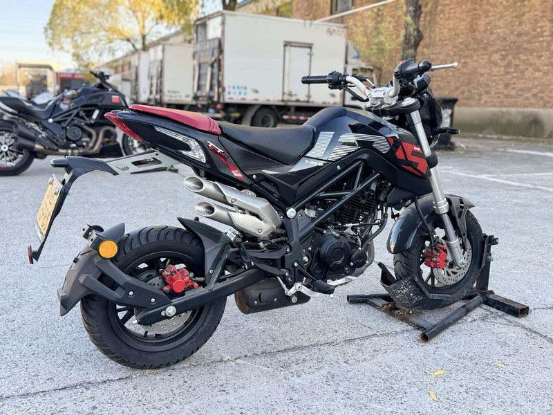 二手贝纳利小暴龙TNT125