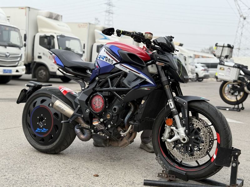 二手奥古斯塔Dragster 800