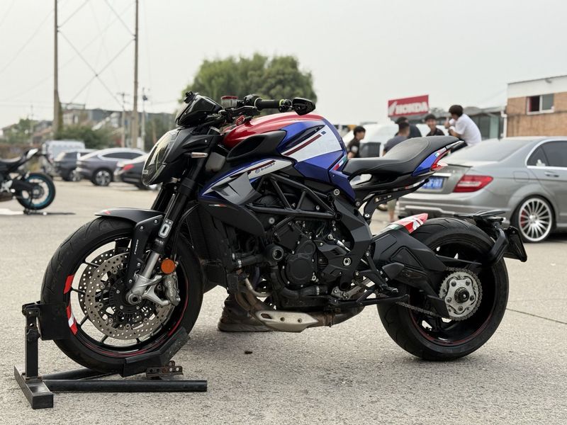 二手奥古斯塔Dragster 800