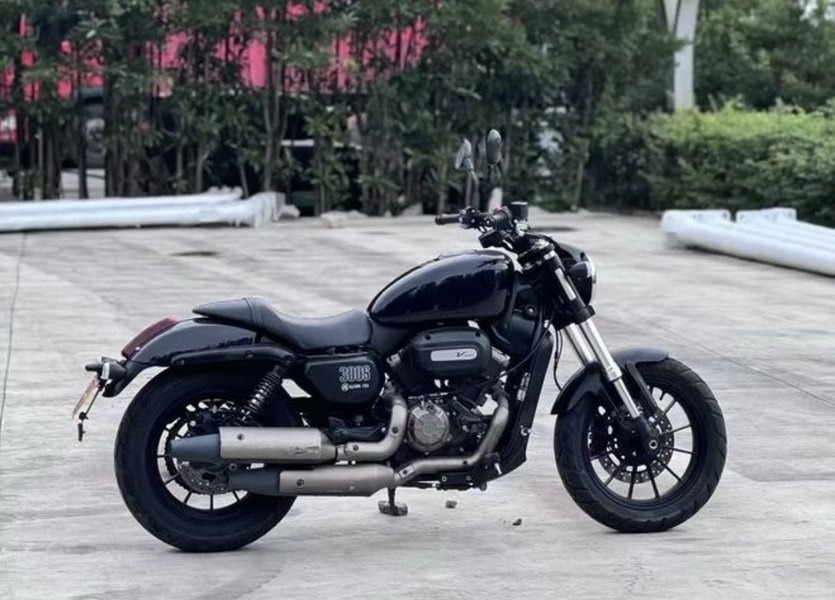 二手QJMOTOR闪300