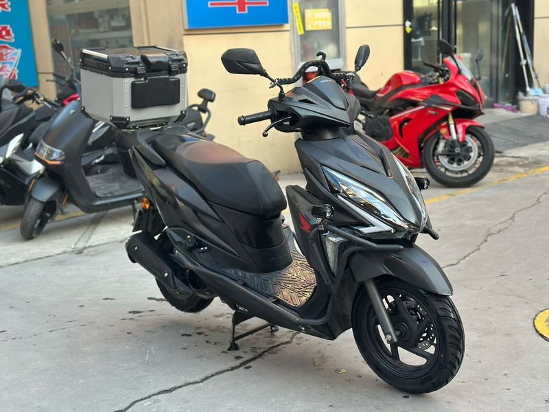 二手新大洲本田裂行 RX125Fi