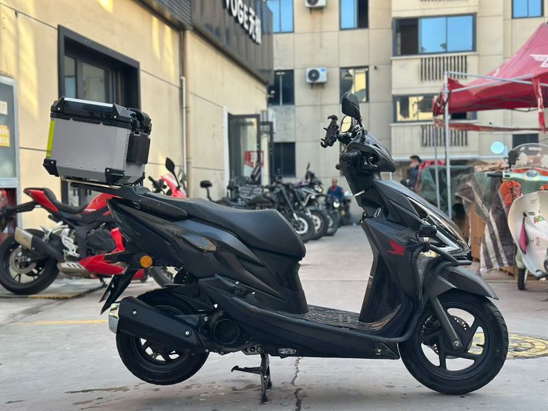 二手新大洲本田裂行 RX125Fi