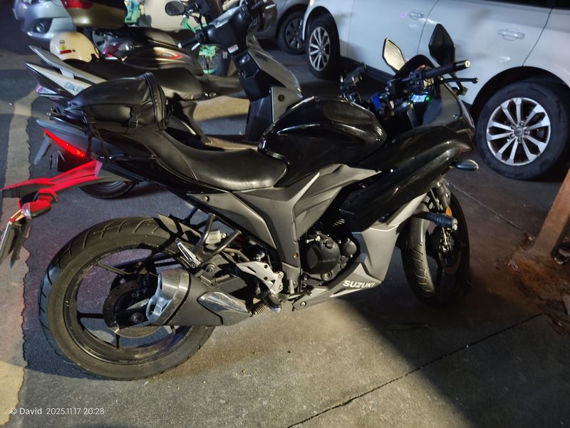 二手济南铃木极客飒 Gixxer 155