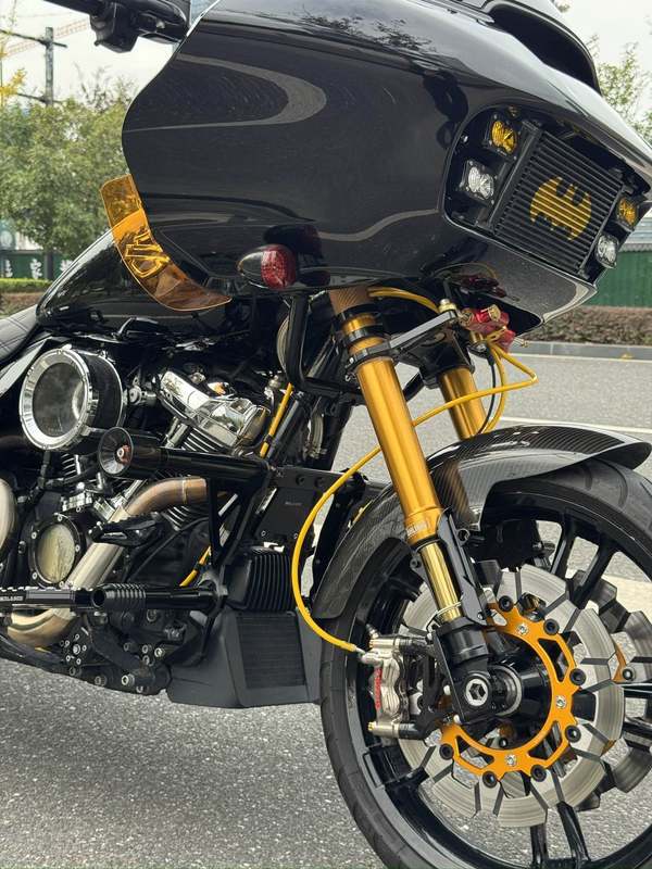 二手哈雷戴维森公路滑翔 Road Glide