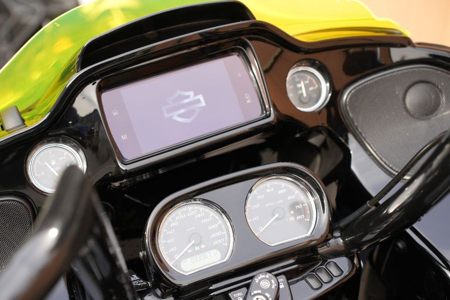 二手哈雷戴维森公路滑翔 Road Glide