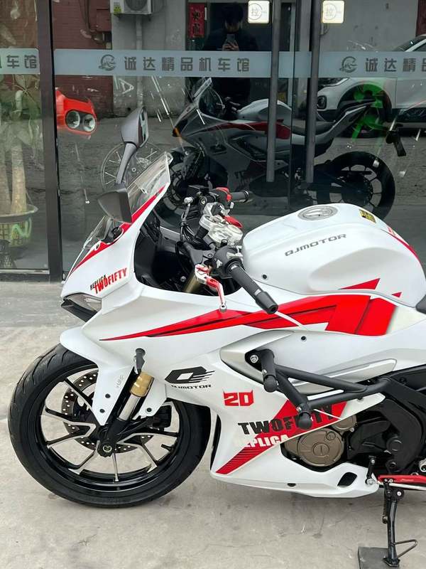 二手QJMOTOR赛250