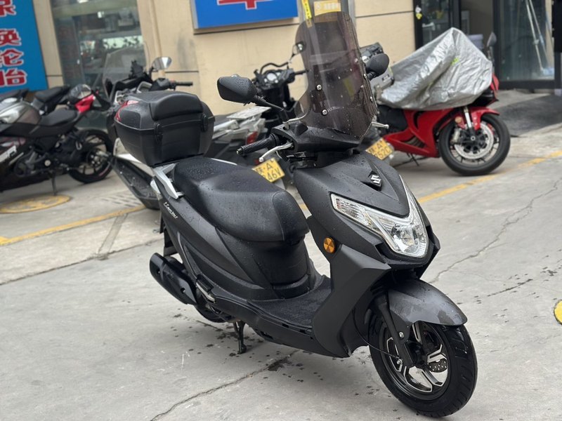 二手济南铃木优驿 UE125T