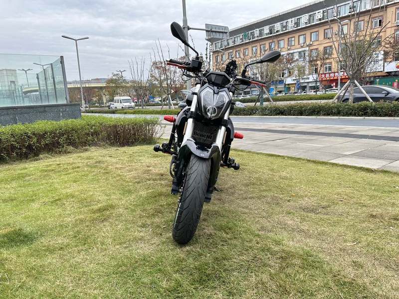 二手贝纳利蓝宝龙 BN302S