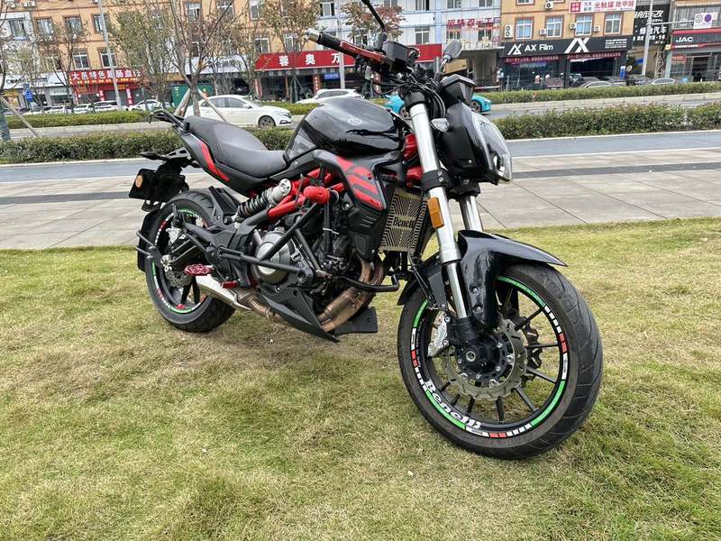 二手贝纳利蓝宝龙 BN302S