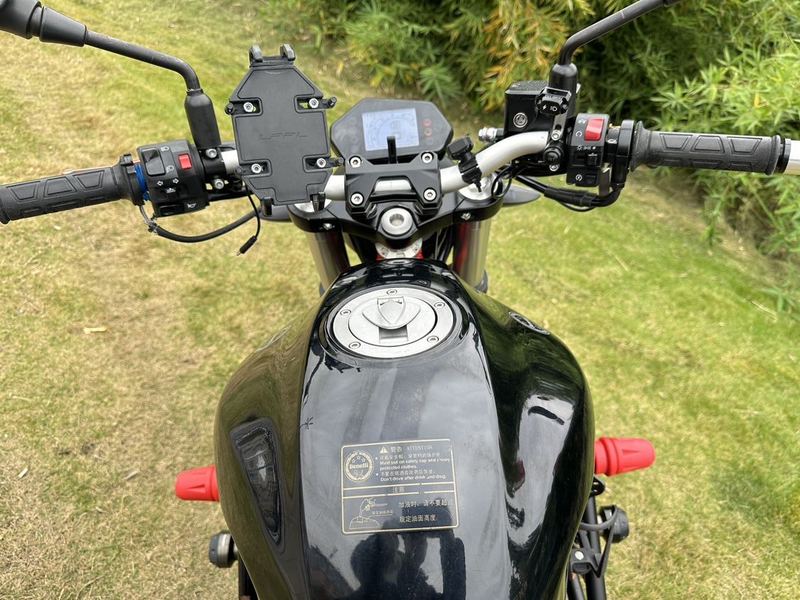 二手贝纳利蓝宝龙 BN302S