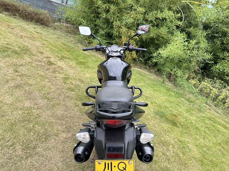 二手豪爵铃木骊驰 GW250