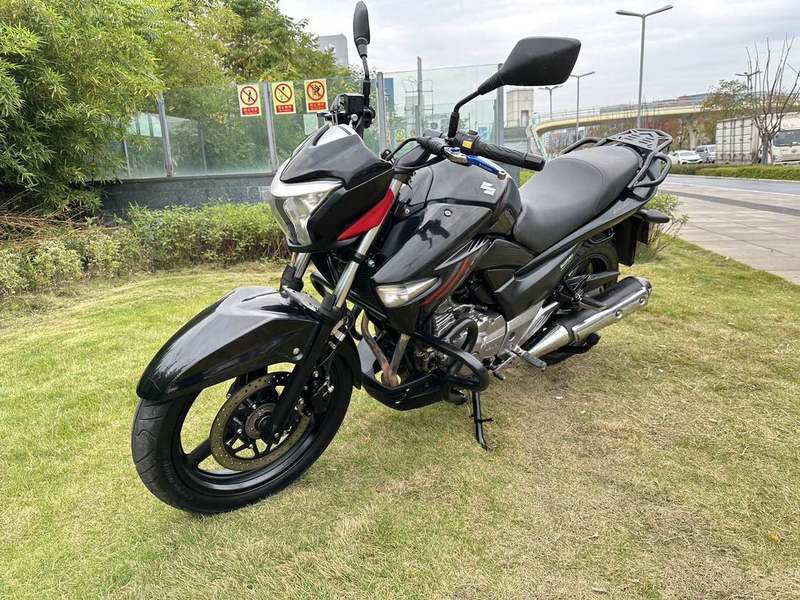 二手豪爵铃木骊驰 GW250