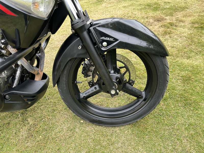 二手豪爵铃木骊驰 GW250