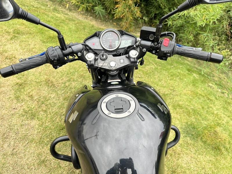 二手豪爵铃木骊驰 GW250