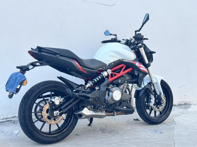 二手贝纳利蓝宝龙 BN302S