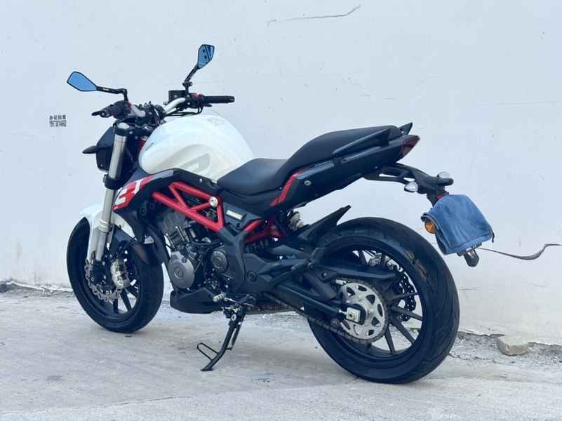 二手贝纳利蓝宝龙 BN302S