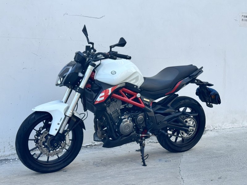 二手贝纳利蓝宝龙 BN302S