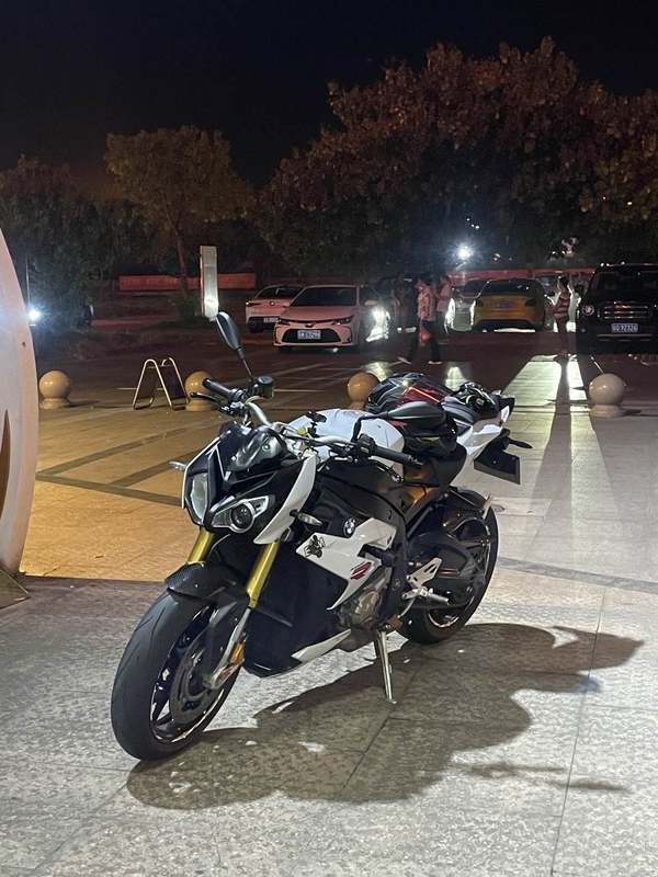 二手宝马S 1000 R