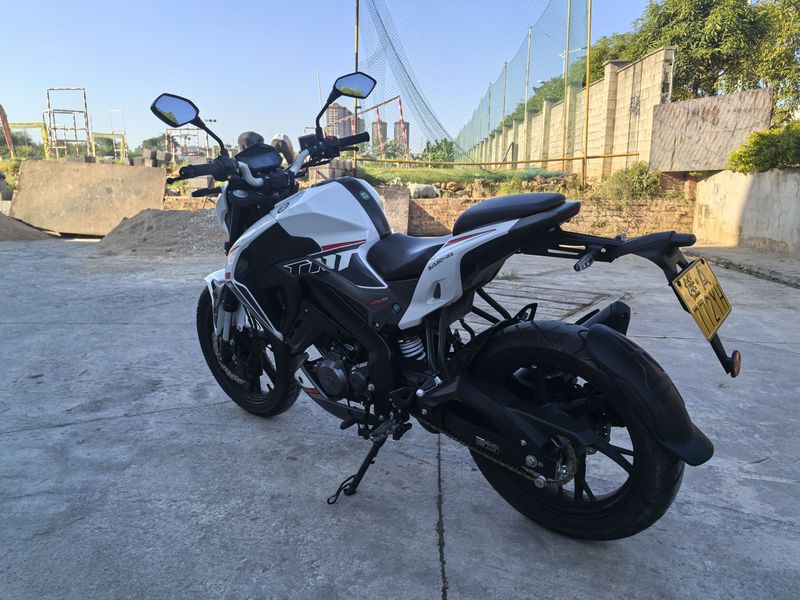 二手贝纳利小迅龙 BN150S