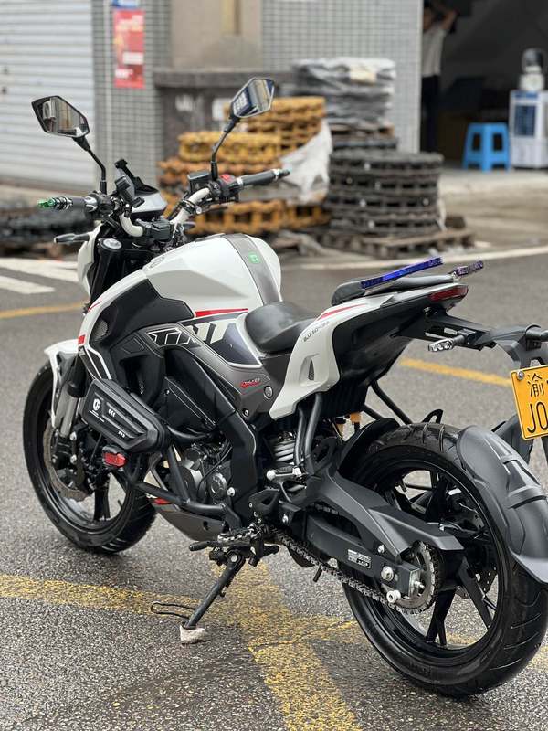 二手贝纳利小迅龙 BN150S