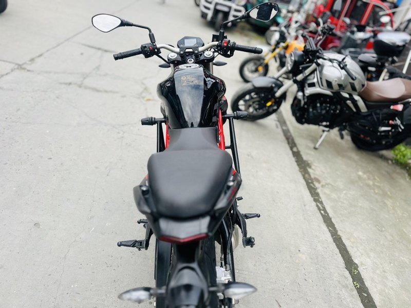 二手贝纳利蓝宝龙 BN302S