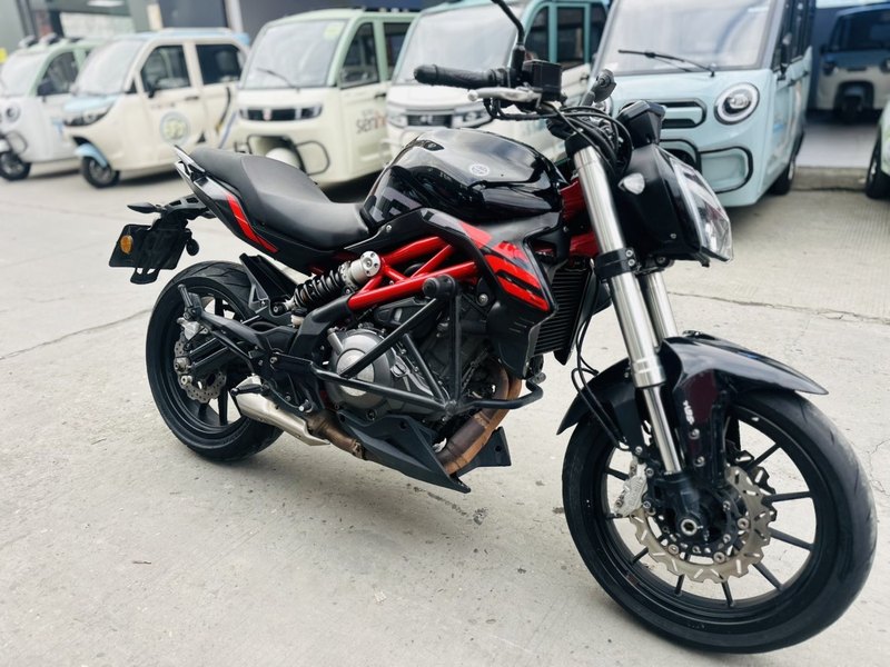 二手贝纳利蓝宝龙 BN302S