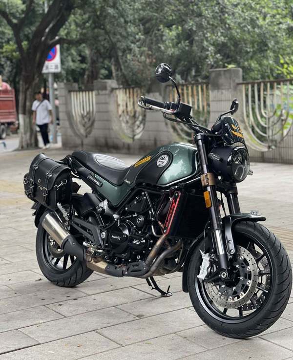 二手贝纳利幼狮 Leoncino 500