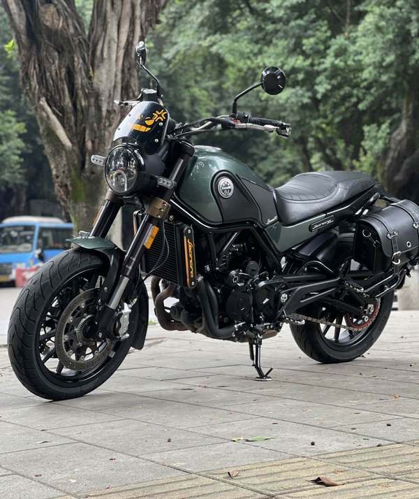 二手贝纳利幼狮 Leoncino 500