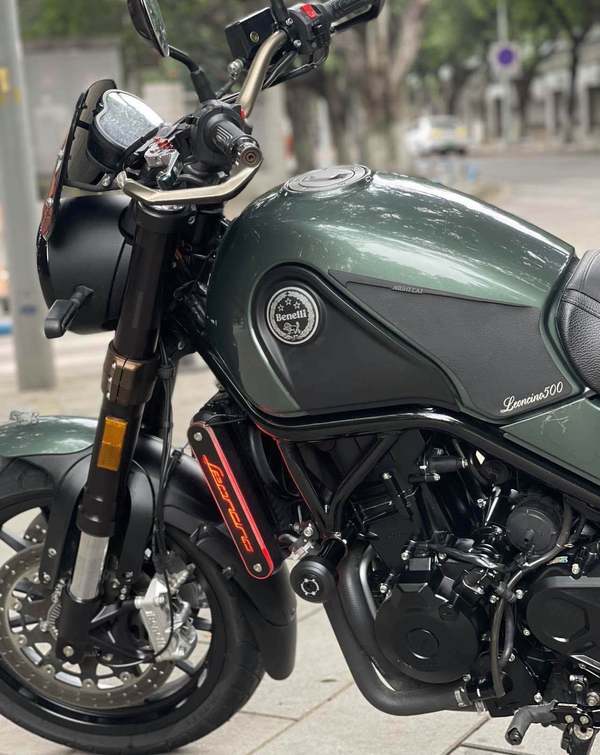 二手贝纳利幼狮 Leoncino 500